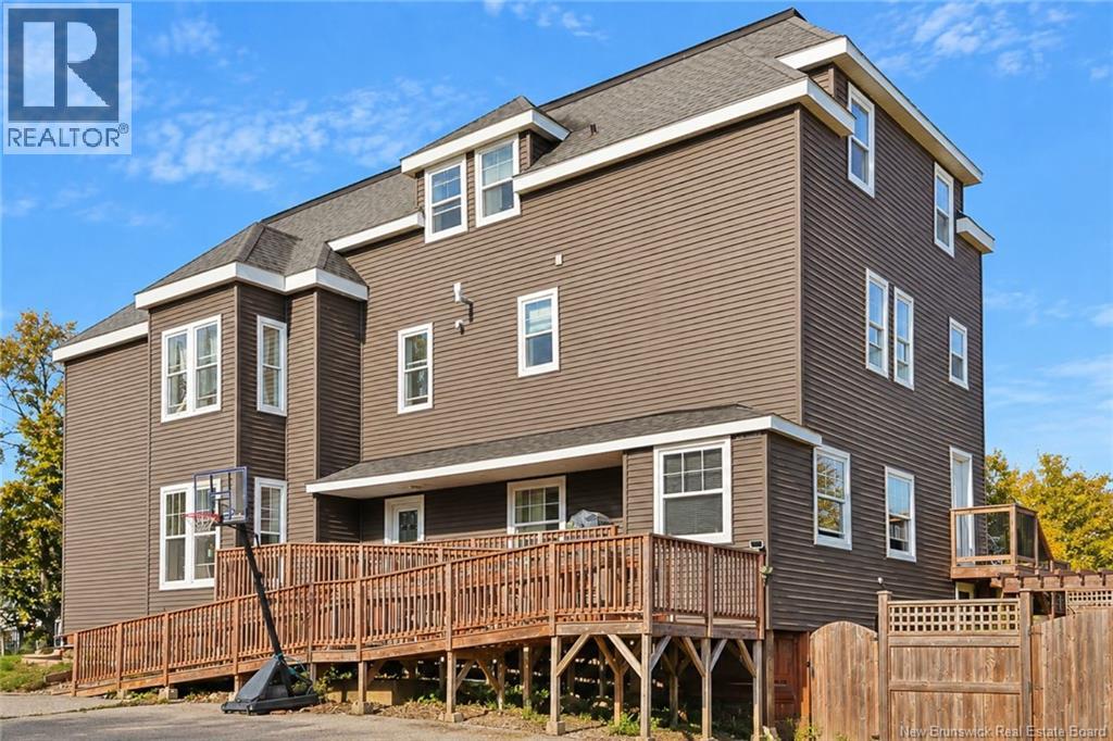 357 Dufferin Row, Saint John, New Brunswick  E2M 2J7 - Photo 3 - NB149988