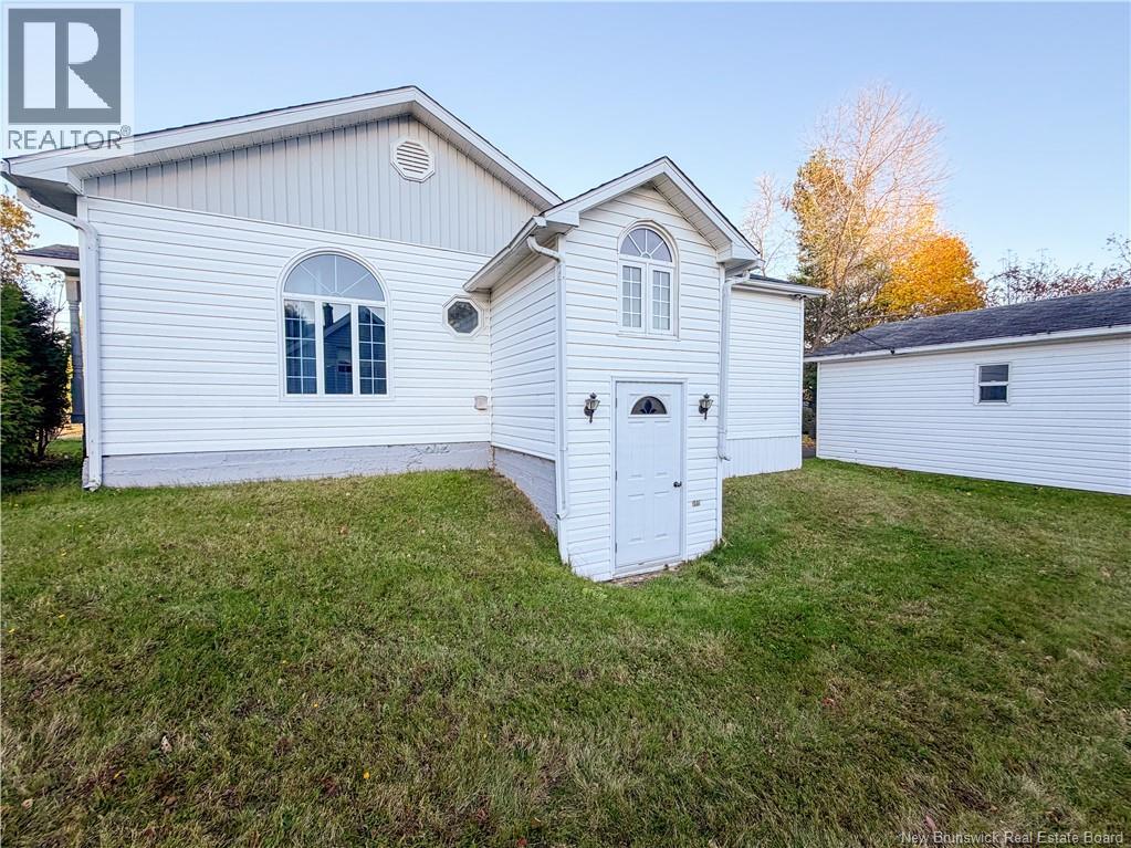 533 Broadway Boulevard West, Grand-Sault/grand Falls, New Brunswick  E3Z 2L2 - Photo 5 - NB150006