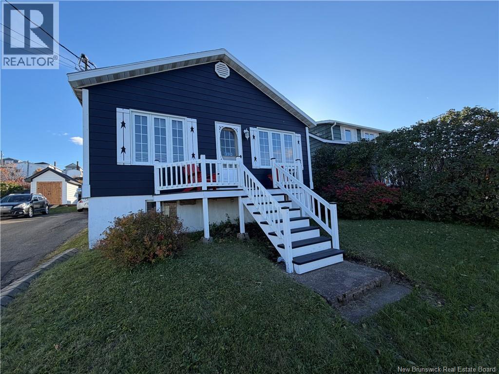390 Victoria Street, Dalhousie, New Brunswick  E8C 2S4 - Photo 3 - NB149904