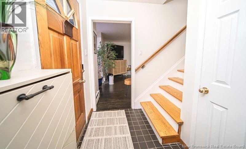 218 Colonial Heights, Fredericton, New Brunswick  E3B 5M1 - Photo 4 - NB150023