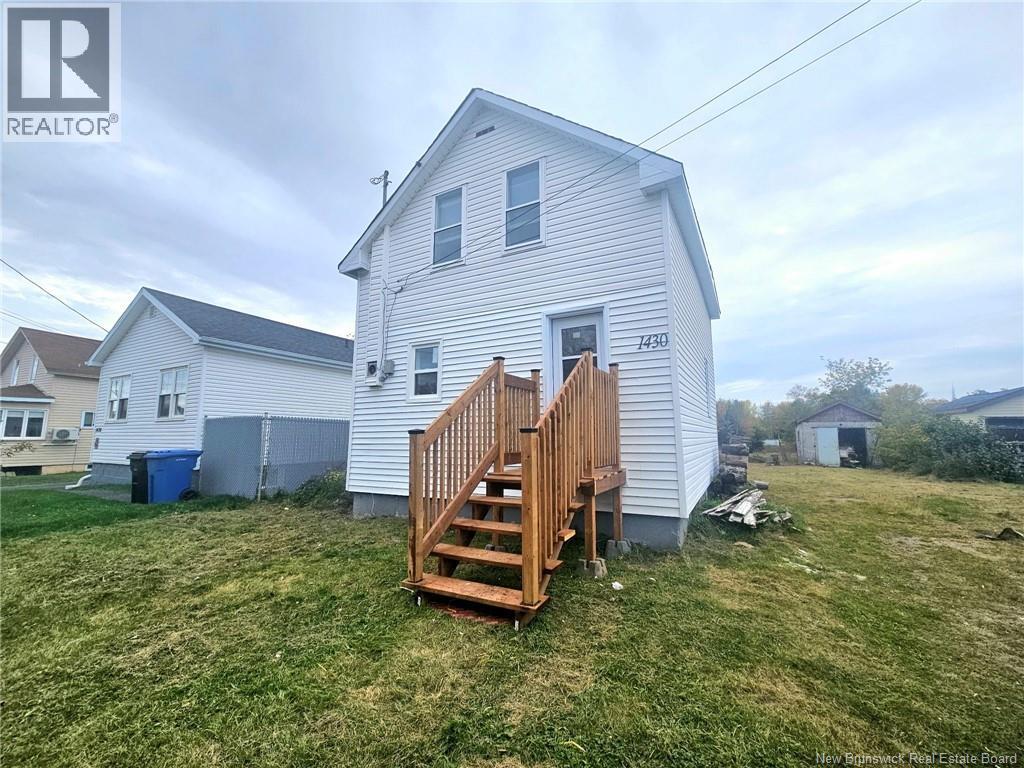 1430 St. Mary Avenue, Bathurst, New Brunswick  E2A 2E3 - Photo 2 - NB149945