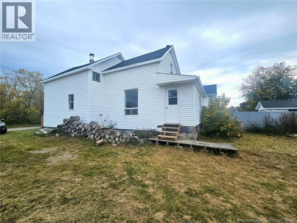 1430 St. Mary Avenue, Bathurst, New Brunswick  E2A 2E3 - Photo 7 - NB149945