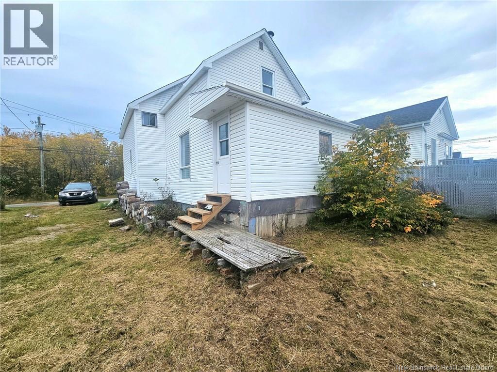 1430 St. Mary Avenue, Bathurst, New Brunswick  E2A 2E3 - Photo 9 - NB149945