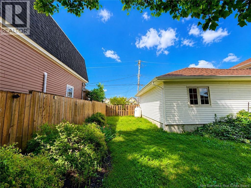 102 St. George, Bathurst, New Brunswick  E2A 1B5 - Photo 8 - NB150071