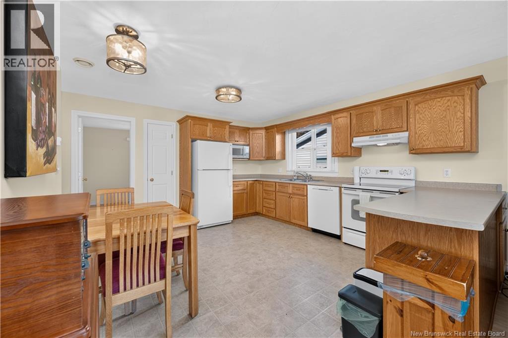 104 Colton, Riverview, New Brunswick  E1B 5T4 - Photo 11 - NB149627