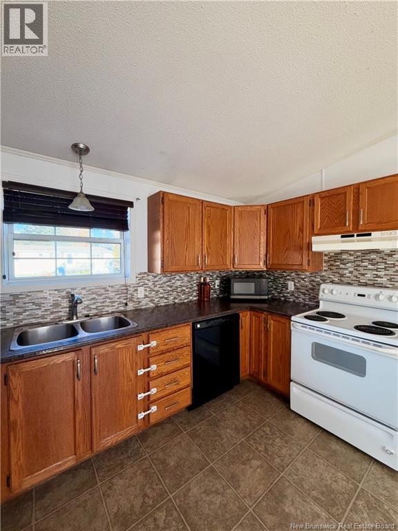 71 Travis Street, Miramichi, New Brunswick  E1V 6A3 - Photo 8 - NB150108