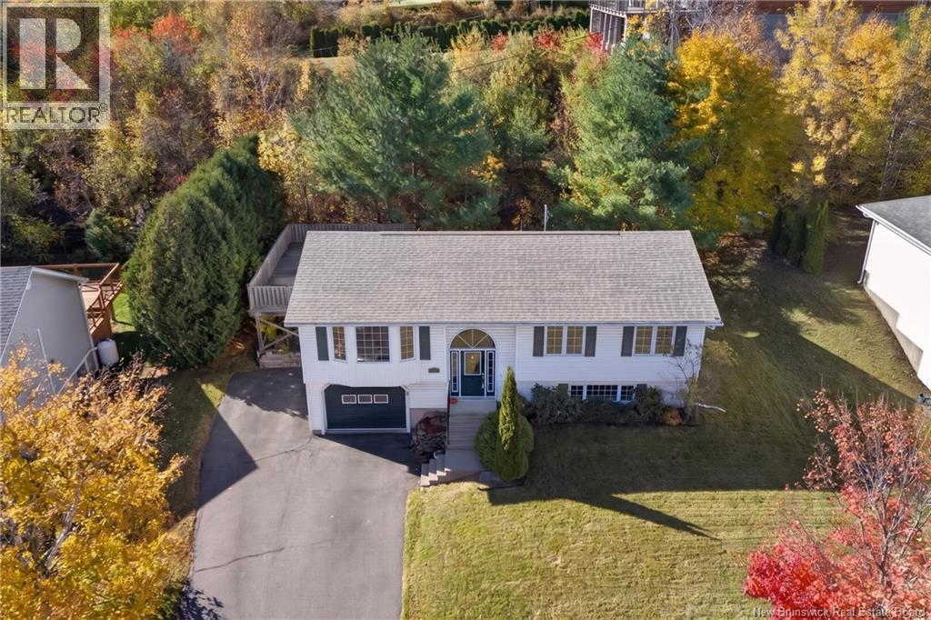 372 Kimble Drive, Fredericton, New Brunswick E3B 6Y5 - Photo 4 - NB149975