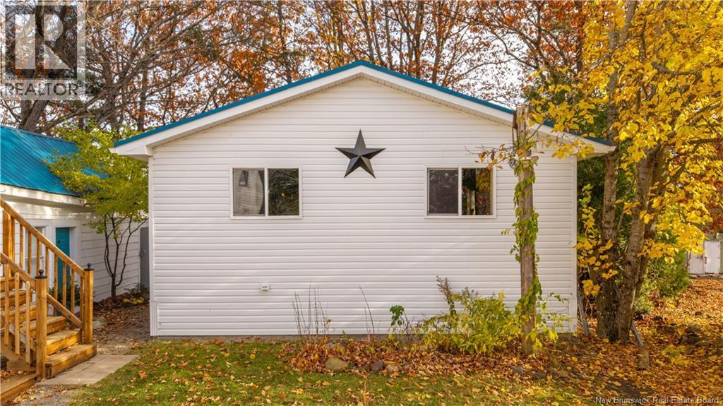 36 Queensway Way, St. Stephen, New Brunswick  E3L 1N4 - Photo 3 - NB150022