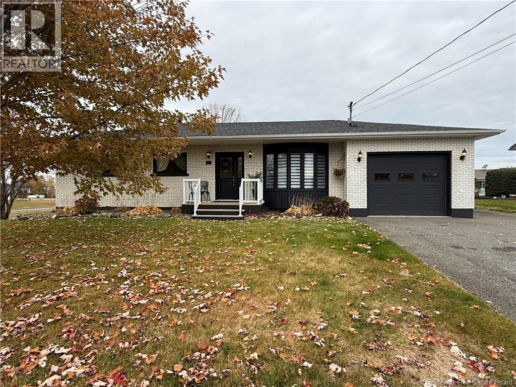 698 4th Avenue, Grand-Sault/Grand Falls, New Brunswick