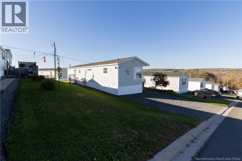 27 Senator Drive, Fredericton, New Brunswick  E3C 1L8 - Photo 22 - NB149995
