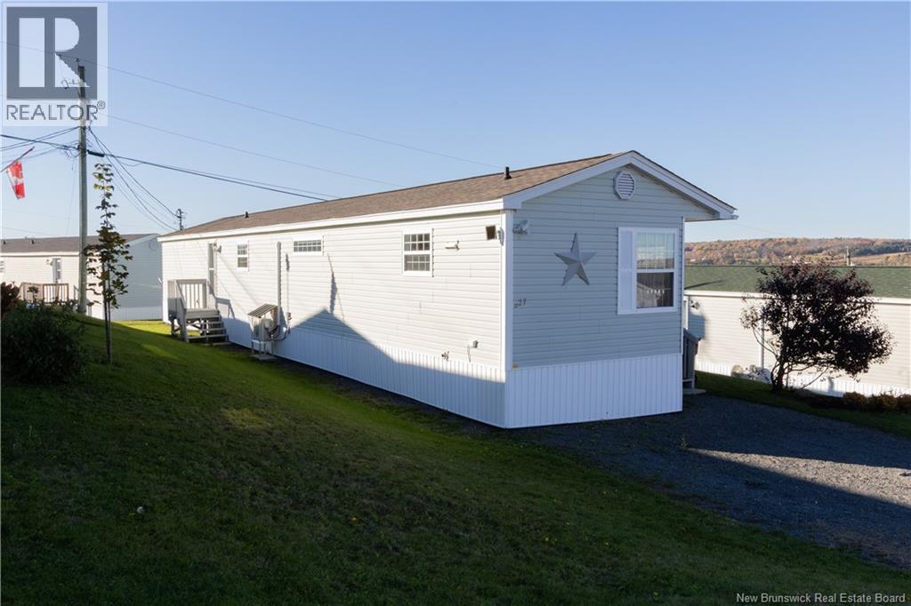 27 Senator Drive, Fredericton, New Brunswick  E3C 1L8 - Photo 23 - NB149995
