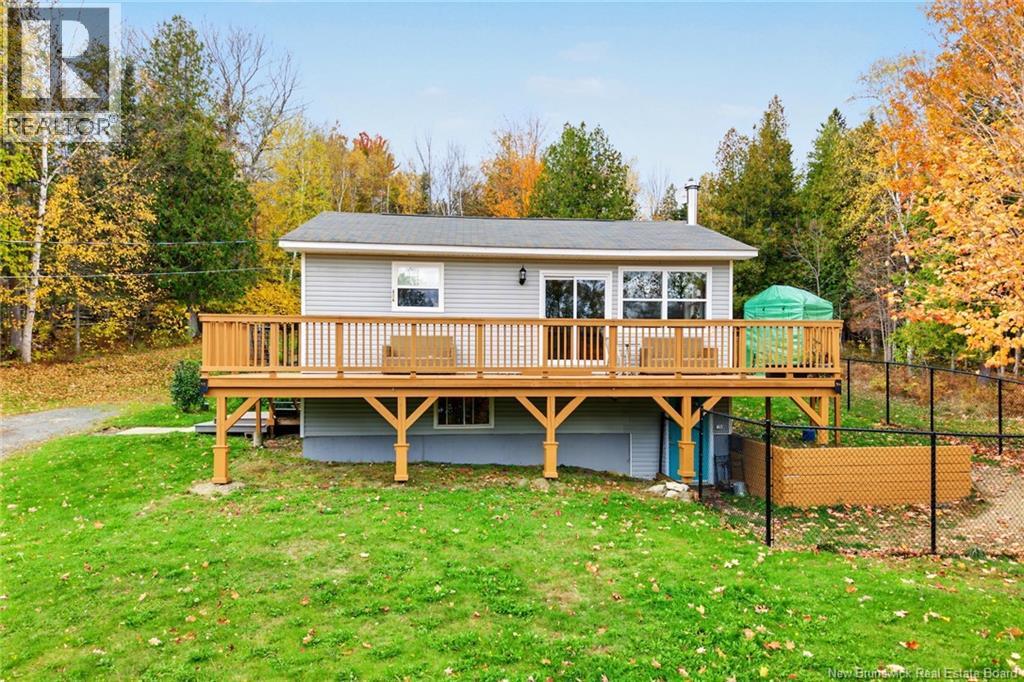 1866 Route 105, Mactaquac, New Brunswick  E6L 1C5 - Photo 41 - NB150233