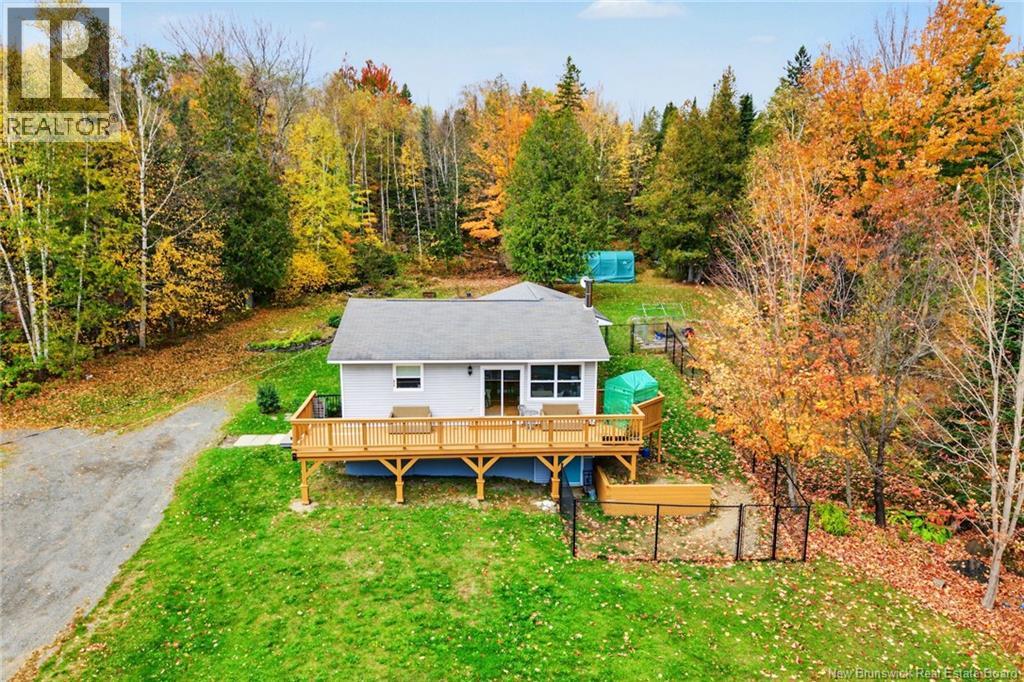 1866 Route 105, Mactaquac, New Brunswick  E6L 1C5 - Photo 42 - NB150233