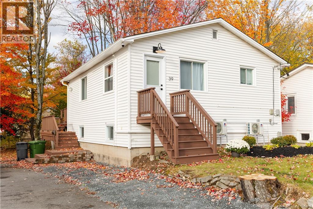 39 Murray Avenue, Devon, New Brunswick  E3A 3Y6 - Photo 2 - NB149903