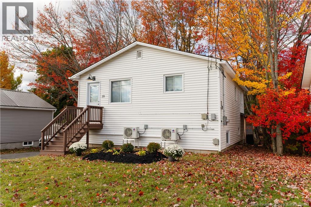 39 Murray Avenue, Devon, New Brunswick  E3A 3Y6 - Photo 4 - NB149903