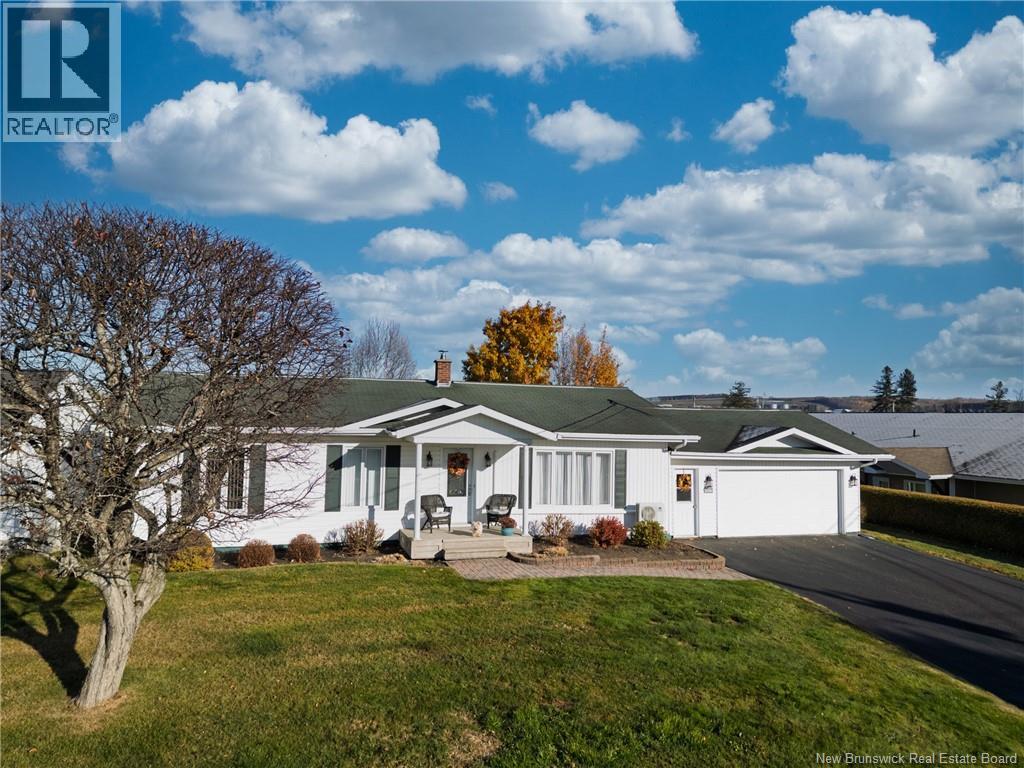 556 First Ave, Grand Falls, New Brunswick  E3Z 1B3 - Photo 2 - NB150303
