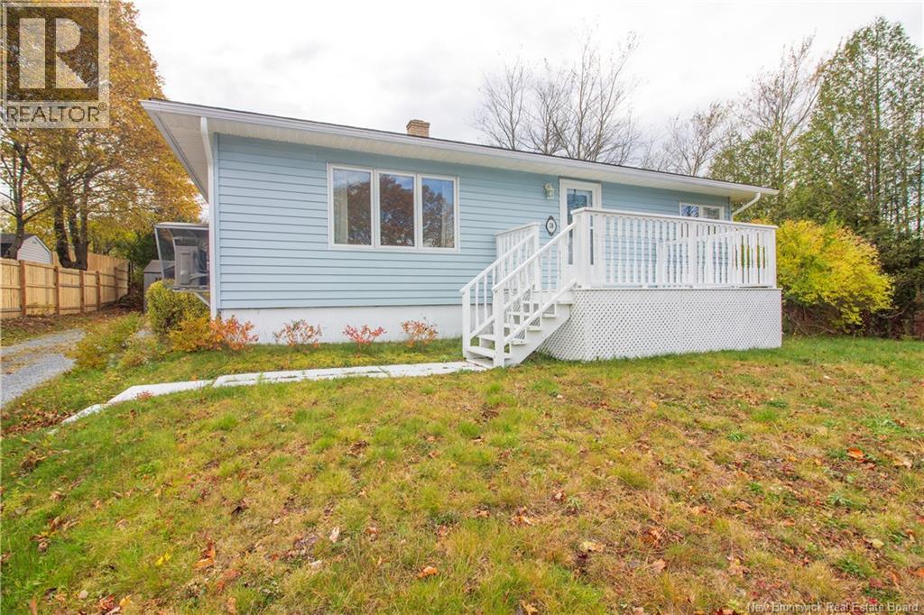 28 Morley Crescent, Saint John, New Brunswick  E2J 2X6 - Photo 2 - NB150304