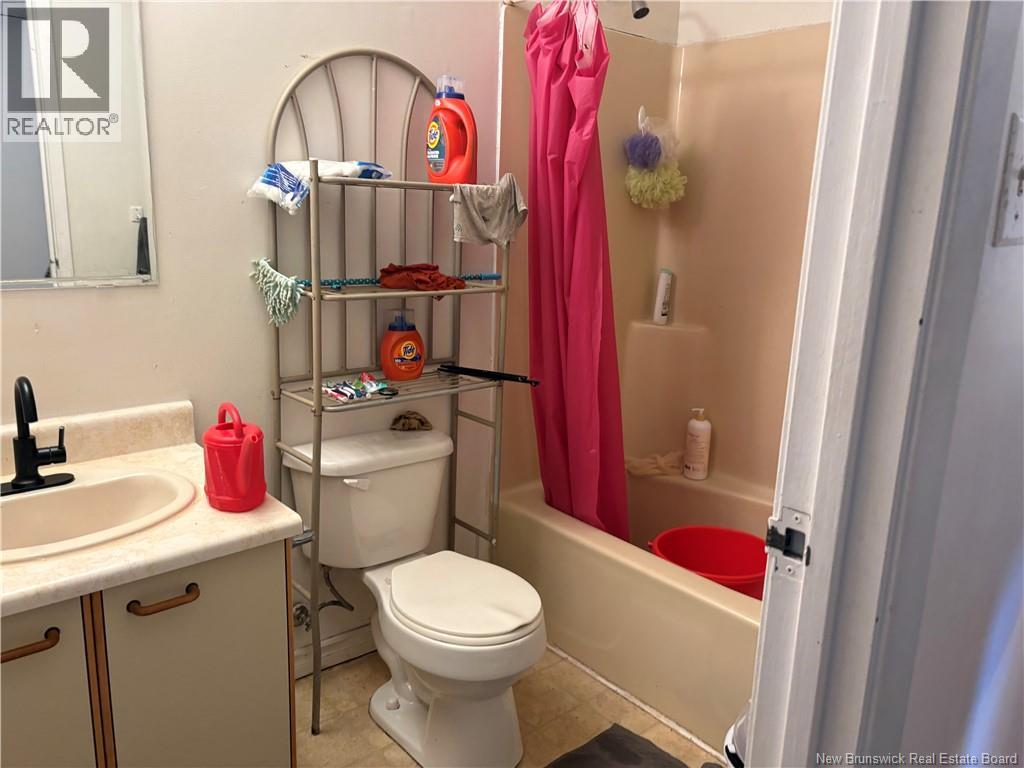 67 Beechwood Avenue, Moncton, New Brunswick E1A 5P7 - Photo 7 - NB150107