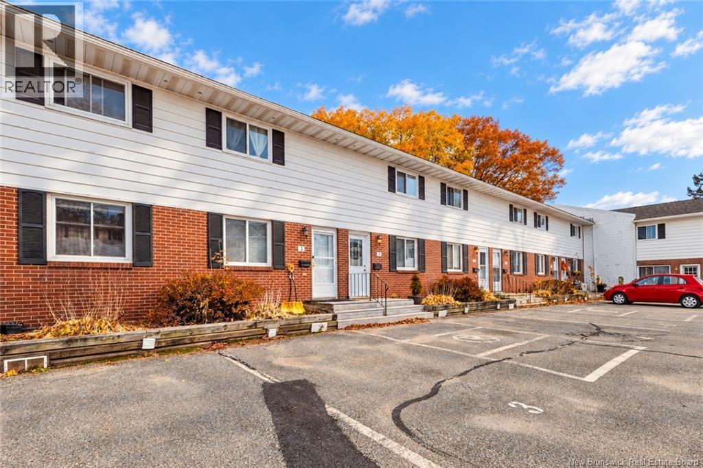 60 Colwell Drive Unit# 3, Fredericton, New Brunswick  E3A 6R3 - Photo 1 - NB150301