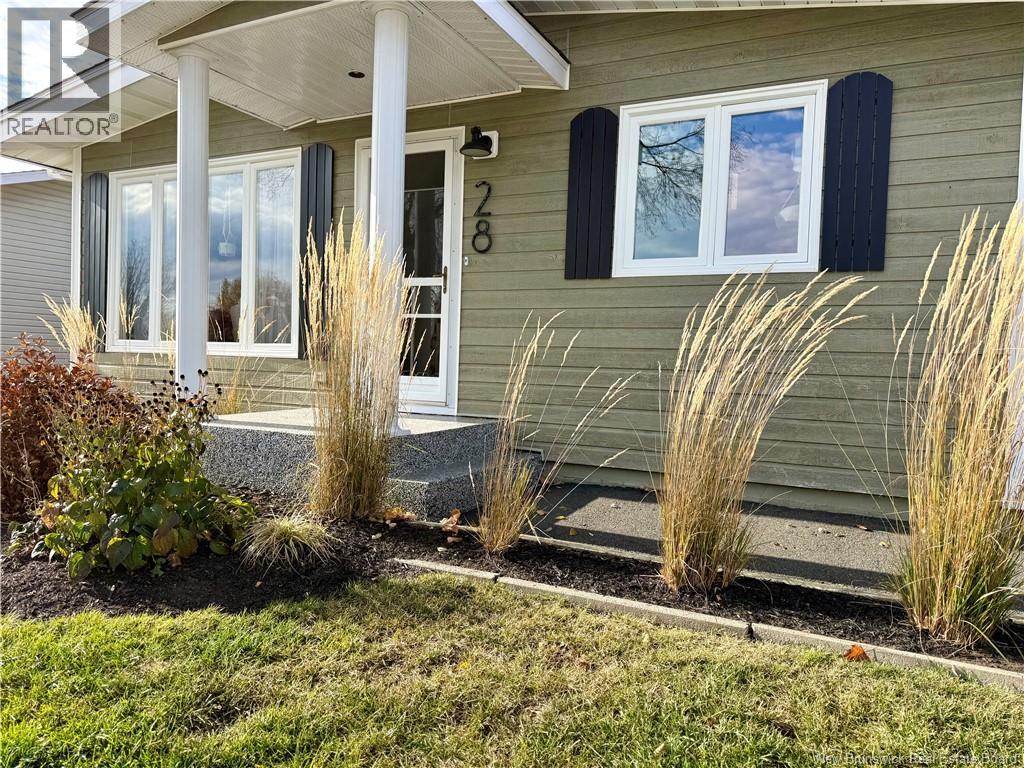 28 Émile-Simard Avenue, Edmundston, New Brunswick  E3V 3P9 - Photo 46 - NB150352