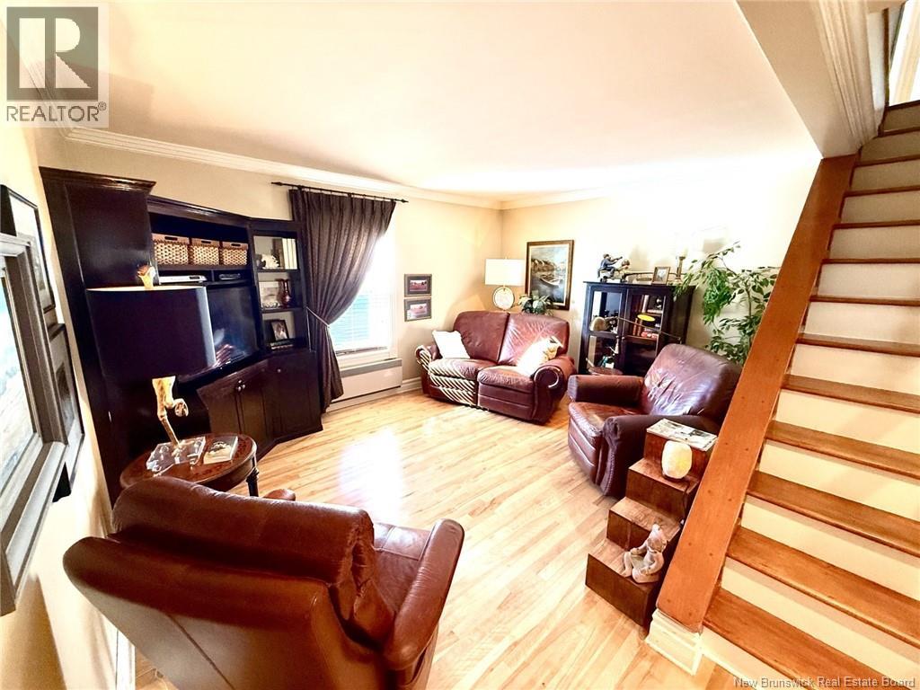 241 Boul. St-Pierre Ouest, Caraquet, New Brunswick  E1W 1A4 - Photo 13 - NB150306