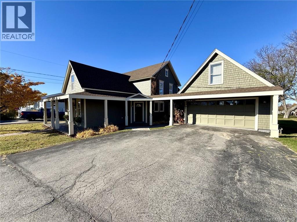 241 Boul. St-Pierre Ouest, Caraquet, New Brunswick  E1W 1A4 - Photo 3 - NB150306