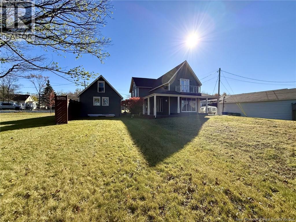 241 Boul. St-Pierre Ouest, Caraquet, New Brunswick  E1W 1A4 - Photo 7 - NB150306