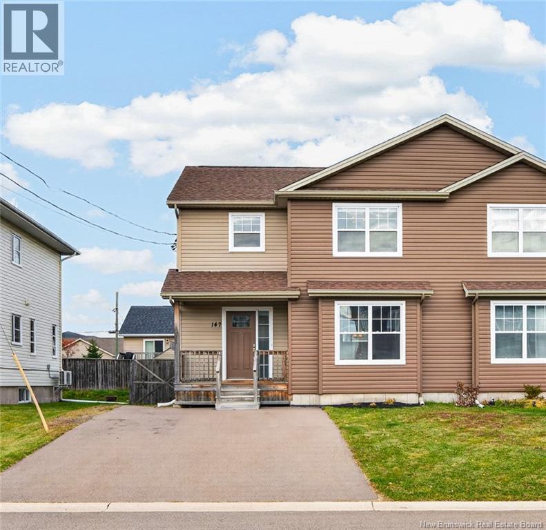 147 Surette Street, Dieppe, New Brunswick  E1A 9R3 - Photo 2 - NB150445
