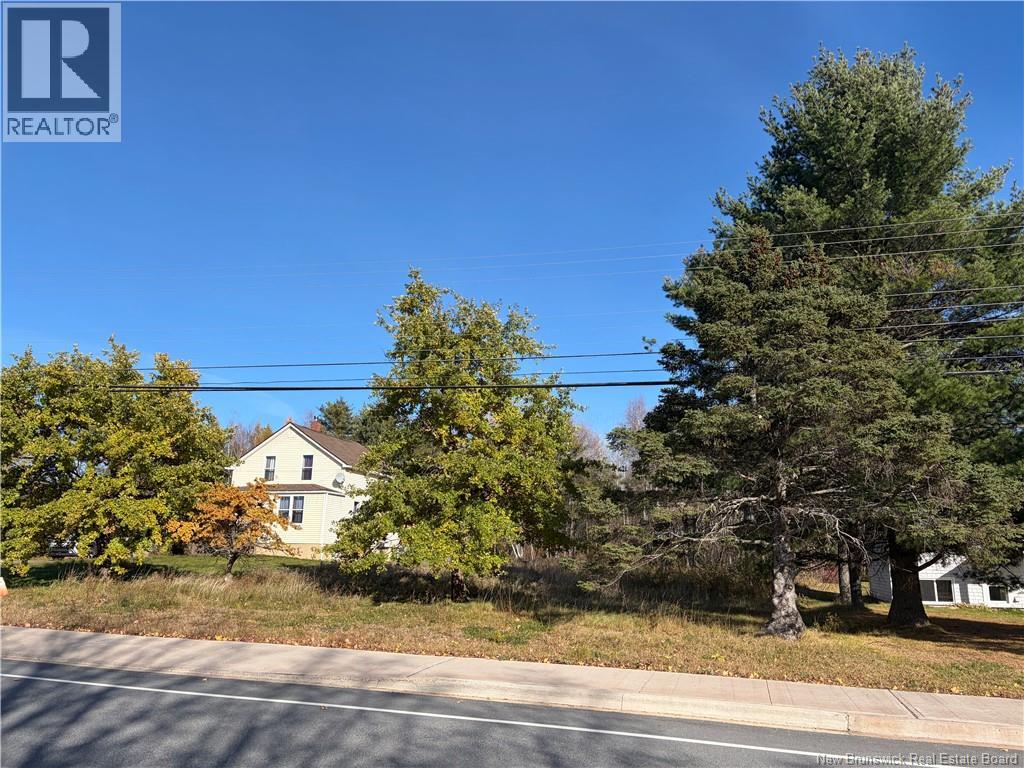 861 Mapleton, Moncton, New Brunswick